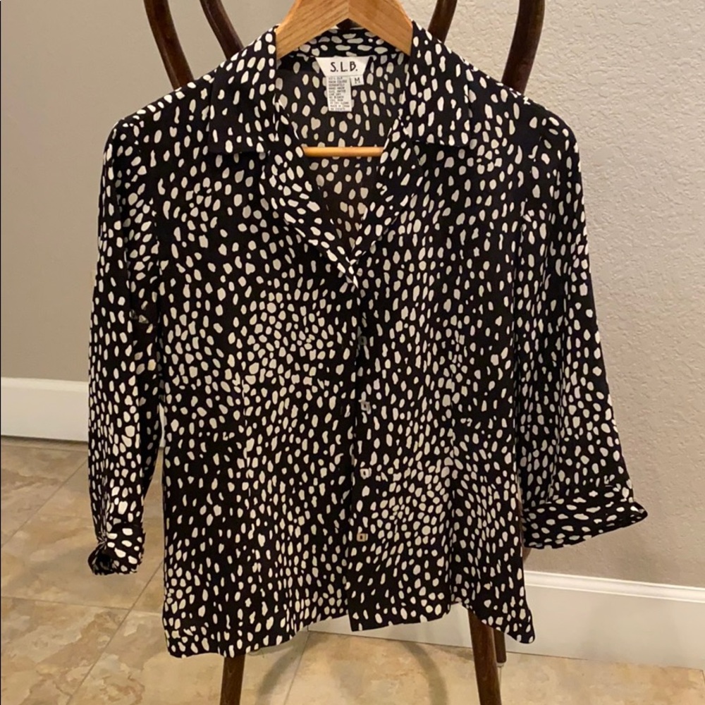Black and white blouse